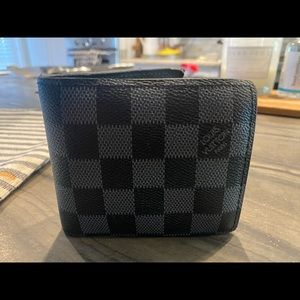 Men’s Louis Vuitton wallet